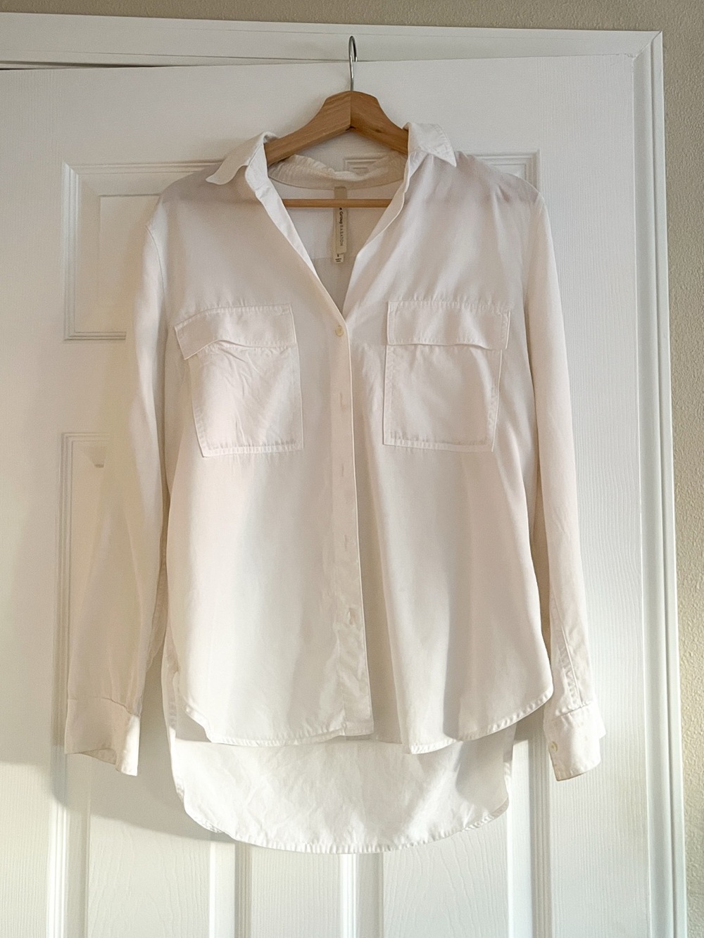 Aritzia Babaton Cream Button-Front Utility Shirt